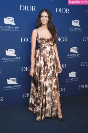 nina-dobrev thumbnail #250837