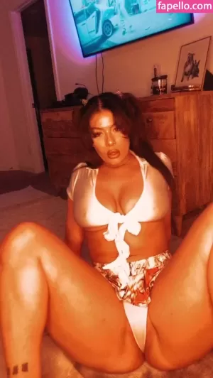 officialzoerenea thumbnail #1242160