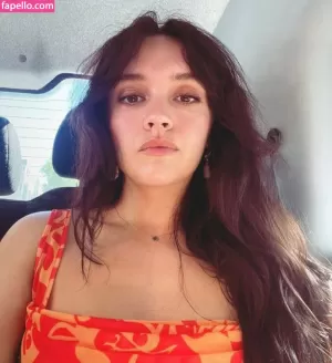 olivia-cooke thumbnail #438848