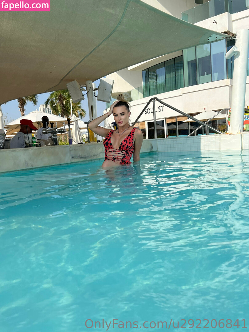 Oliviacatvip-2