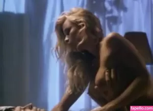 pamela-anderson thumbnail #1315342