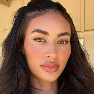 phoebethompsonoftv thumbnail #6283730