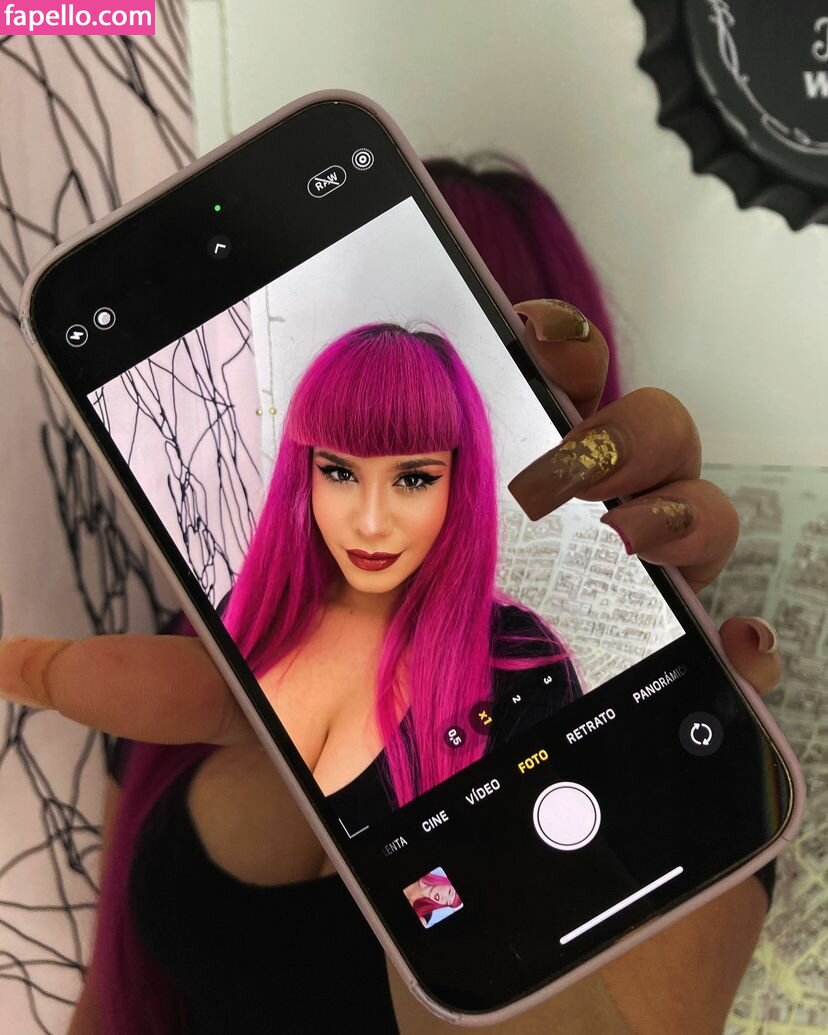 pinkcharlotte-1
