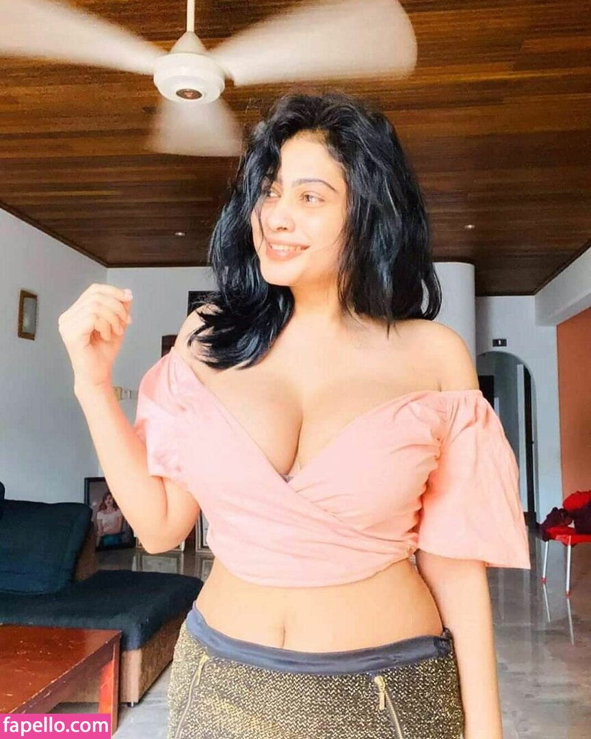 Piumi Hansamali-1