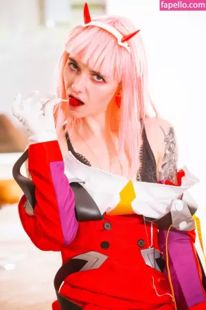 poisonne thumbnail #741636