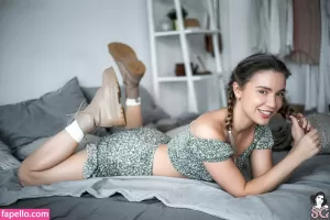 polina-azarova-1 thumbnail #752898