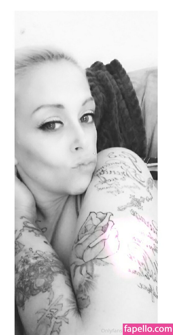 queenbunni44-3
