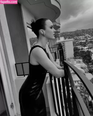 rachel-brosnahan thumbnail #1137488
