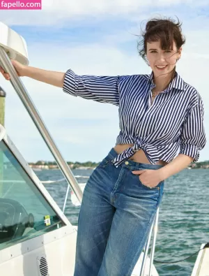 rachel-brosnahan thumbnail #1137482