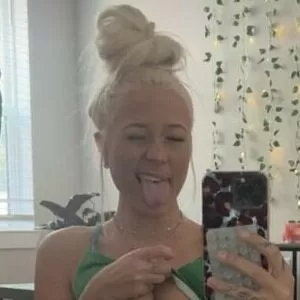 raeleefox thumbnail #6098761