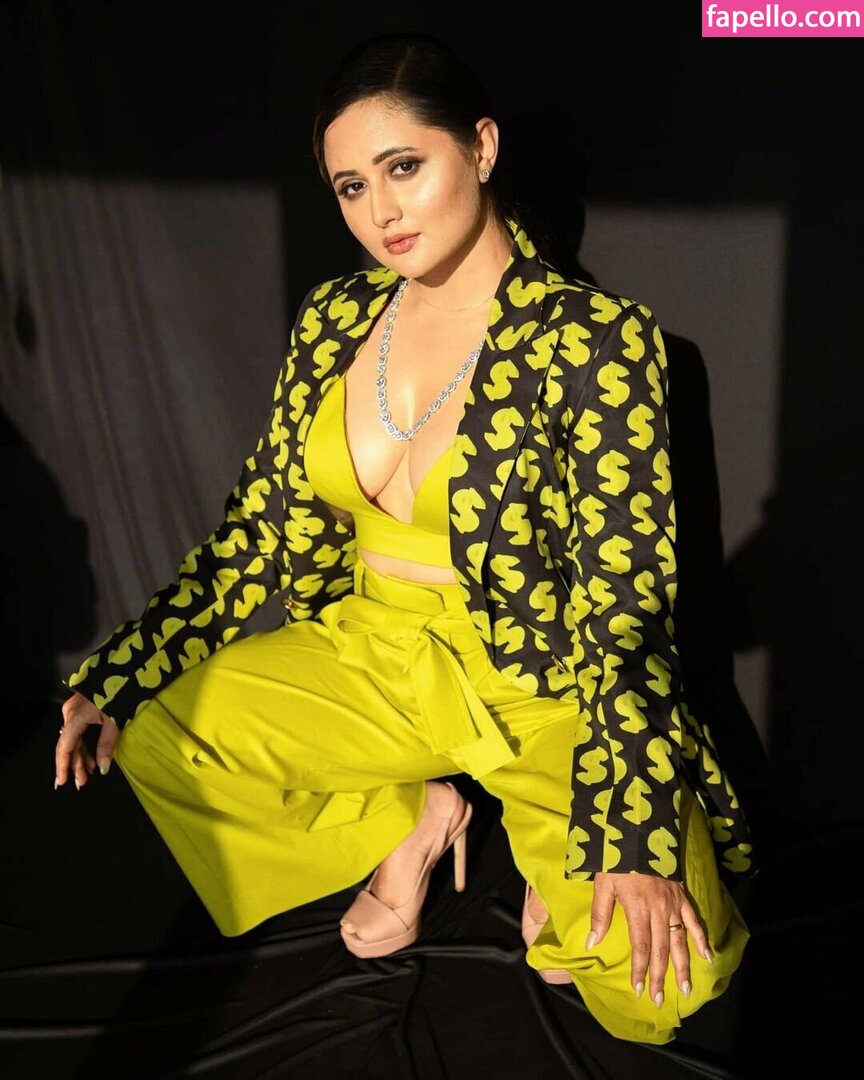 Rashami Desai-3