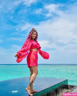 rashami-desai thumbnail #6283599