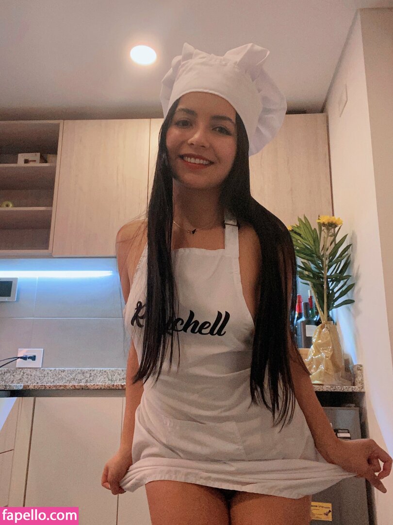 raychell_black-2