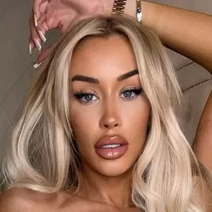 rebecca-edwards thumbnail #2191068