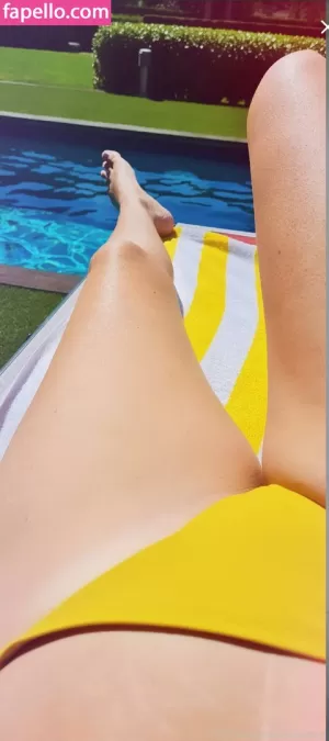 rebeccava thumbnail #2191879