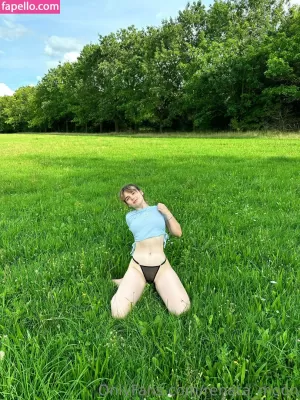 renata-moon thumbnail #5187846