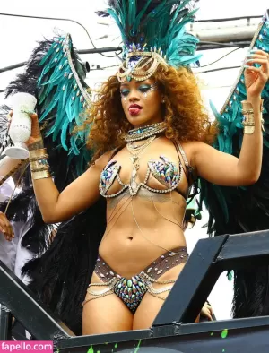 rihanna thumbnail #591874