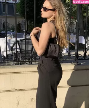 romane-salvetti thumbnail #1123178