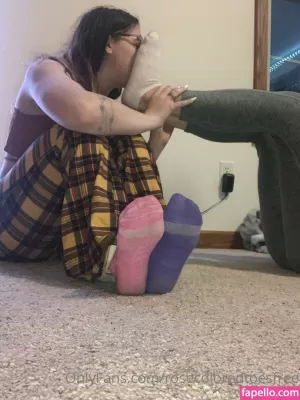 rosecoloredtoesfree thumbnail #3702389