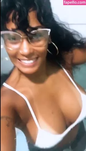 rosiane-pinheiro thumbnail #2204340