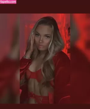rosie-applegate thumbnail #1133372