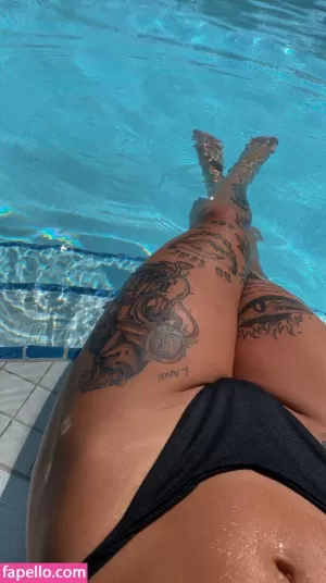 ryrenee thumbnail #3817827