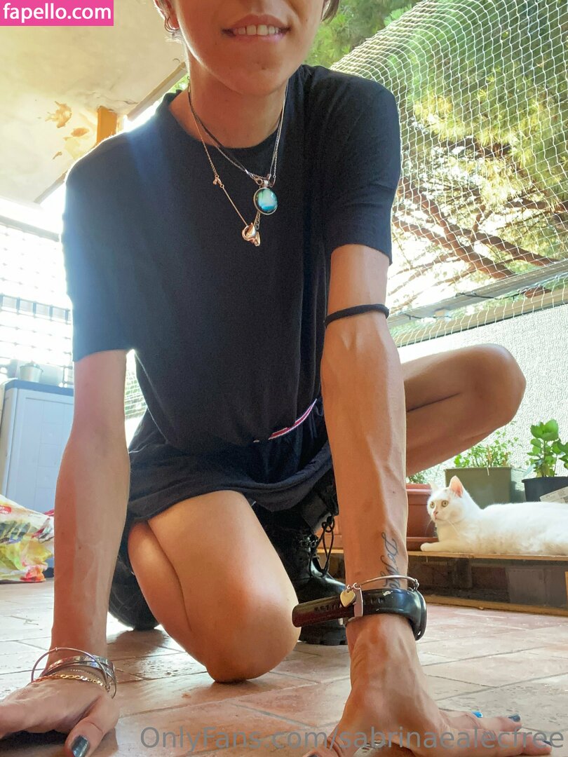 sabrinaealecfree-3