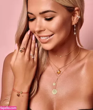 sandra-kubicka thumbnail #836510