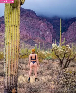 sara-jean-underwood-13 thumbnail #70918