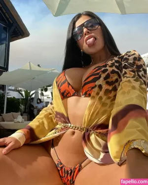 sara-retali-2 thumbnail #2453512