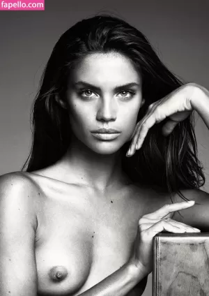 sara-sampaio thumbnail #2222456