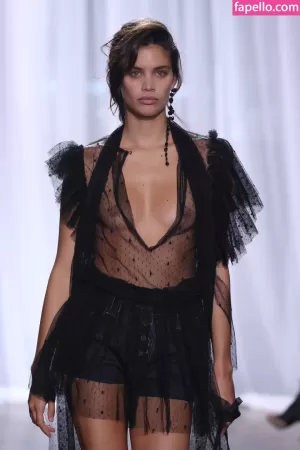 sara-sampaio thumbnail #2222458