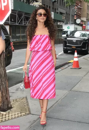 sarah-hyland thumbnail #1331712