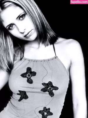 sarah-michelle-gellar thumbnail #745731