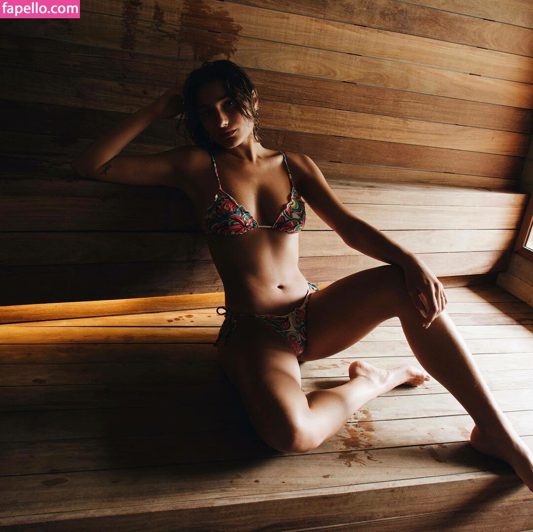 Sasha Meneghel-3