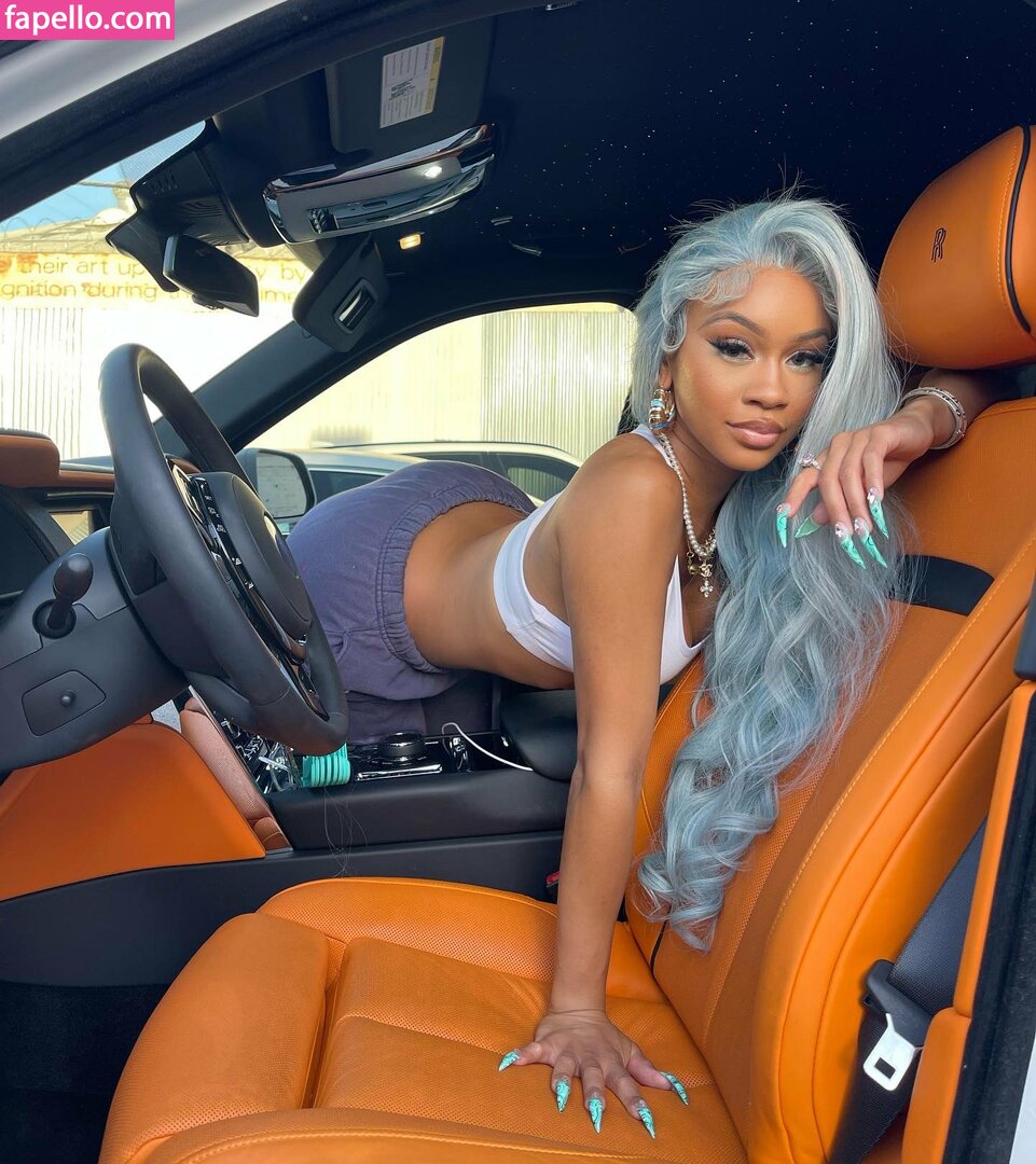 Saweetie-3
