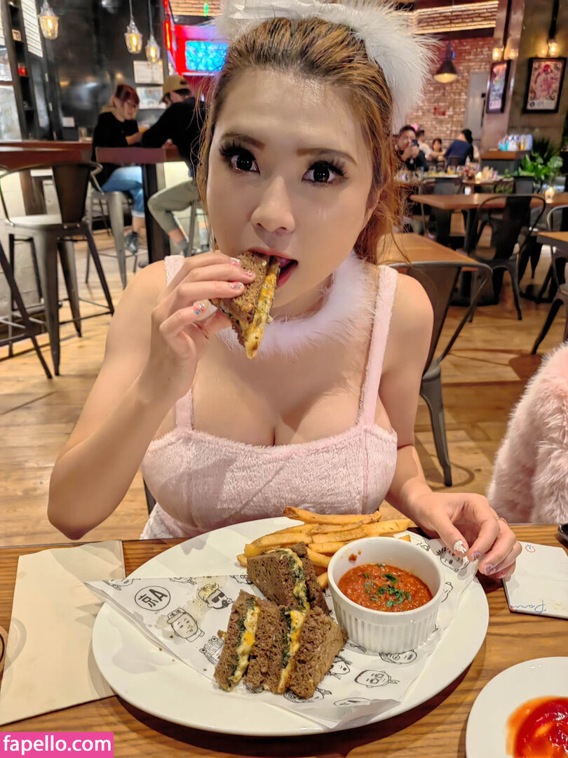 SexyCyborg-3
