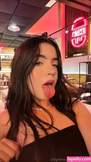 sharonv21 thumbnail #6113490