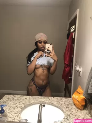 shaylaadior thumbnail #2239302