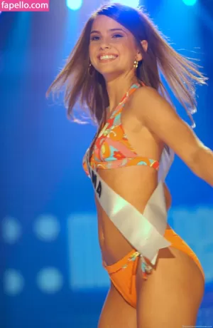 shelley-hennig thumbnail #305507