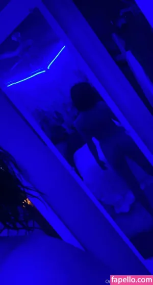 sidesid thumbnail #6240529