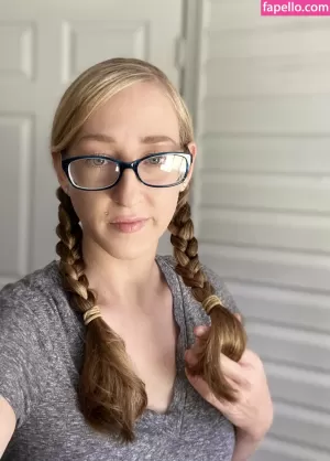skye-avery thumbnail #3135379