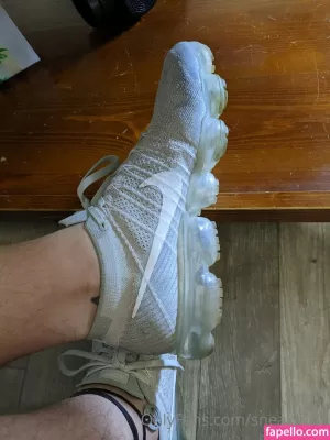 sneaks182 thumbnail #3690363