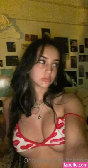 sofia-cola thumbnail #3420400