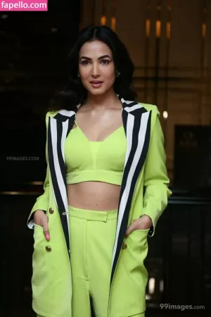sonal-chauhan thumbnail #3426945