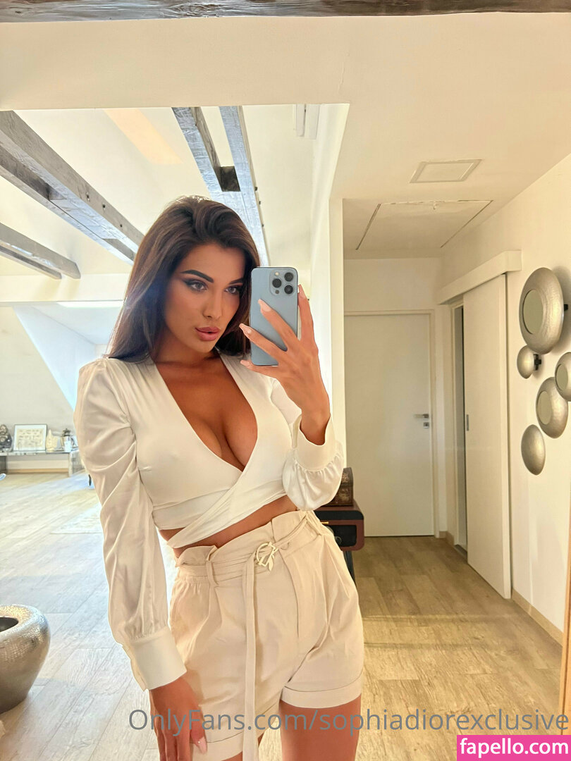 Sophia Diore-3