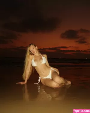 sophia-ilysm thumbnail #1050769