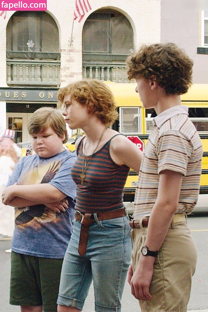 sophia-lillis – I Nudes – Celeb Nudes