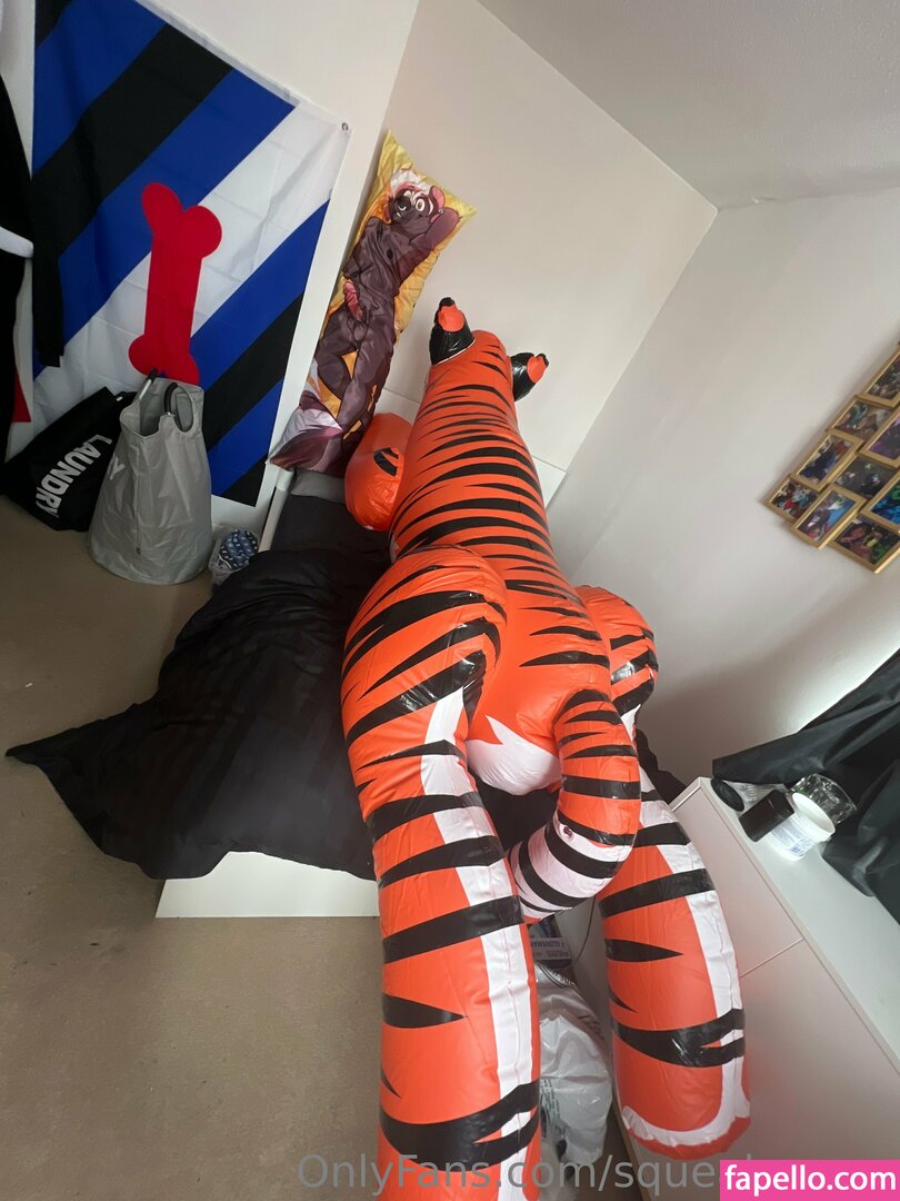 squeaky_pup-3
