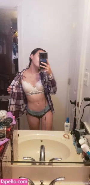 staciaw thumbnail #3700787